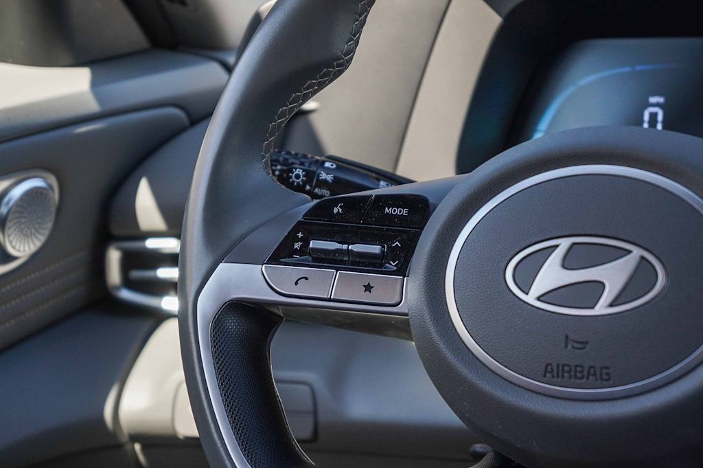 Thumbnail: 2025 Hyundai Elantra - 22