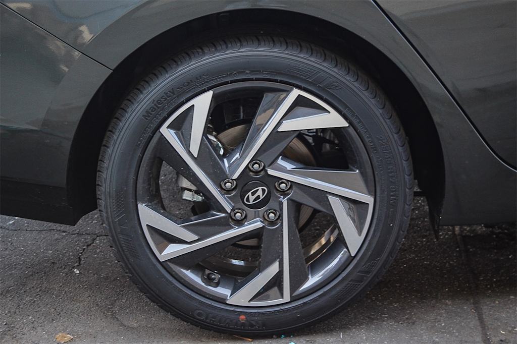 Thumbnail: 2025 Hyundai Elantra - 6