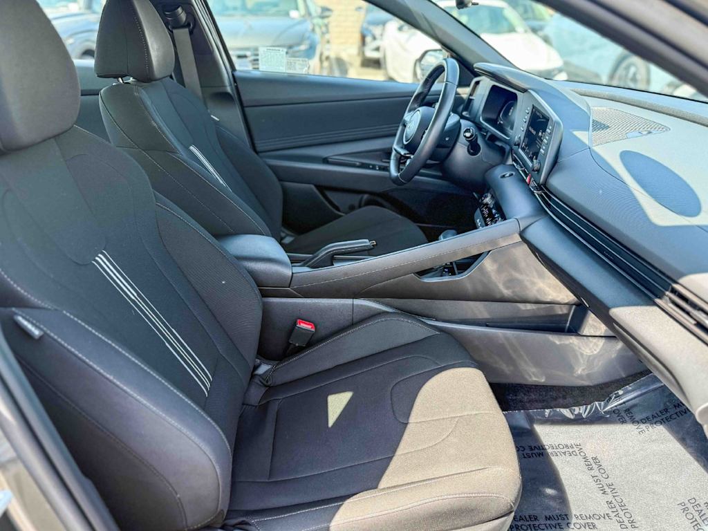 Thumbnail: 2025 Hyundai Elantra - 10
