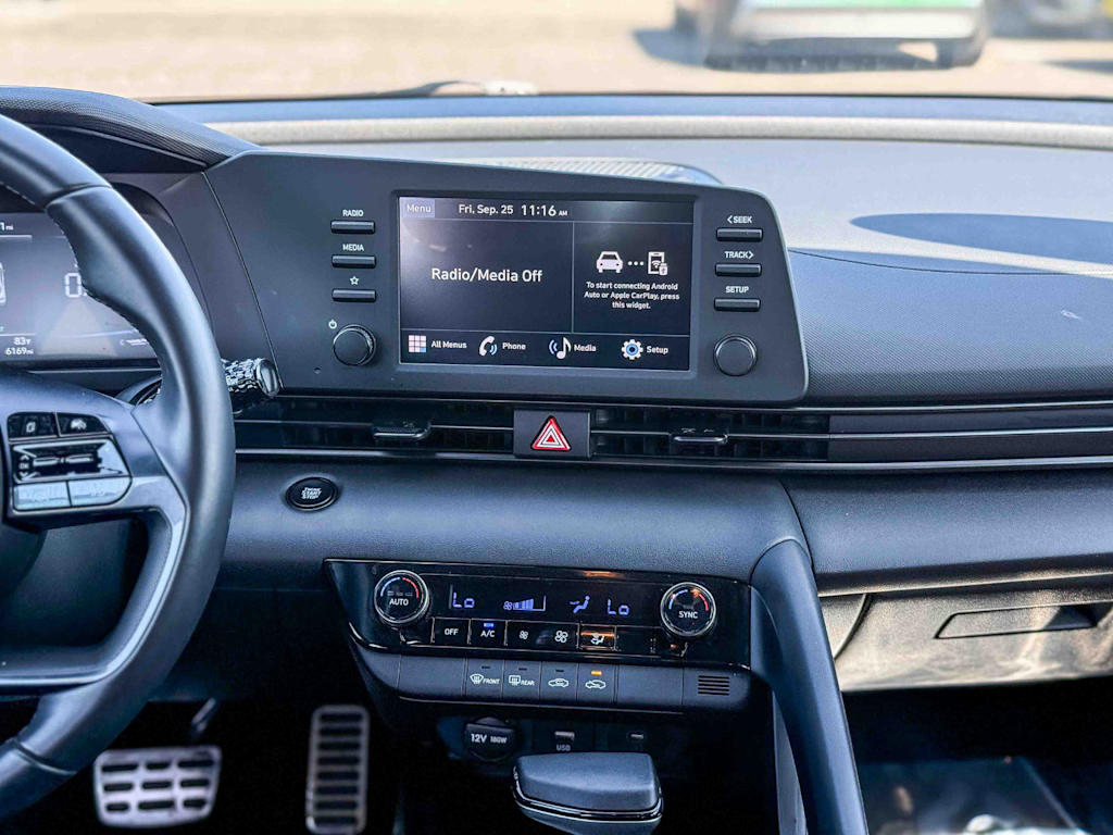 Thumbnail: 2025 Hyundai Elantra - 13