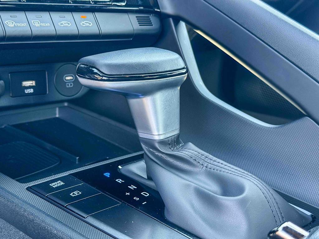 Thumbnail: 2025 Hyundai Elantra - 28