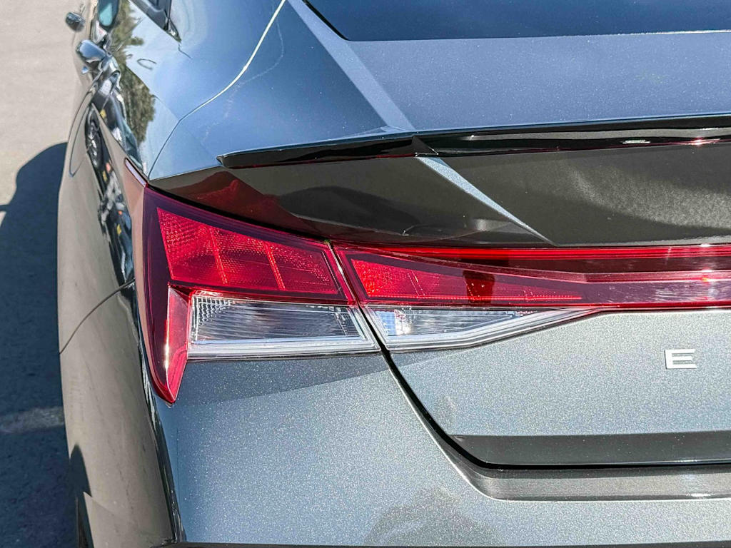 Thumbnail: 2025 Hyundai Elantra - 20