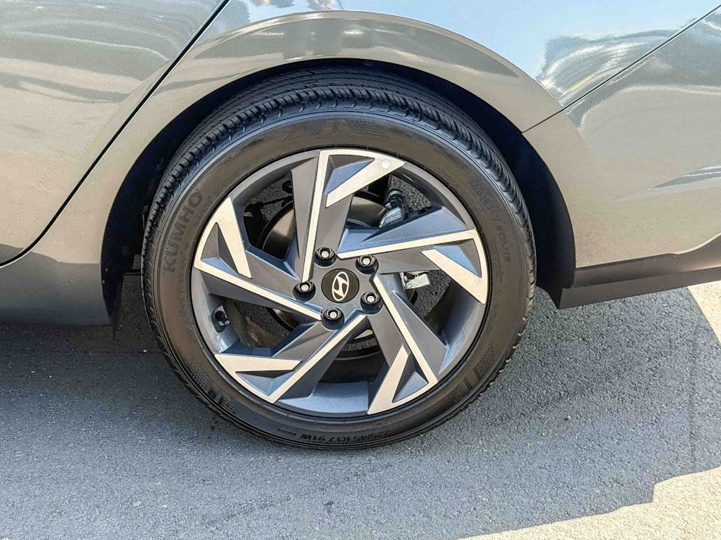 Thumbnail: 2025 Hyundai Elantra - 22