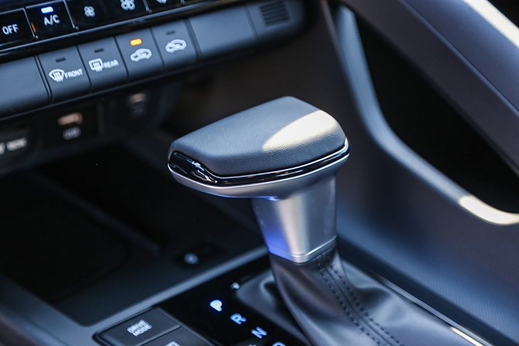 Thumbnail: 2025 Hyundai Elantra - 13