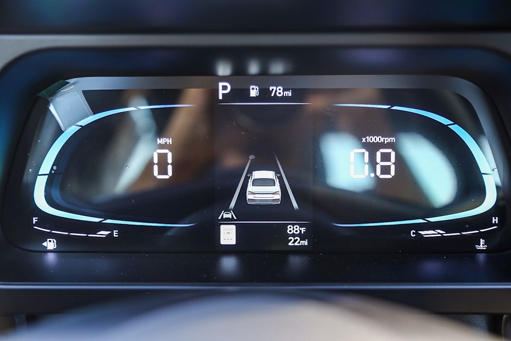 Thumbnail: 2025 Hyundai Elantra - 14