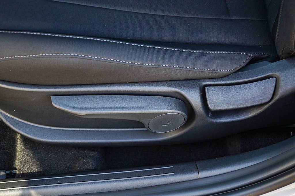 Thumbnail: 2025 Hyundai Elantra - 24