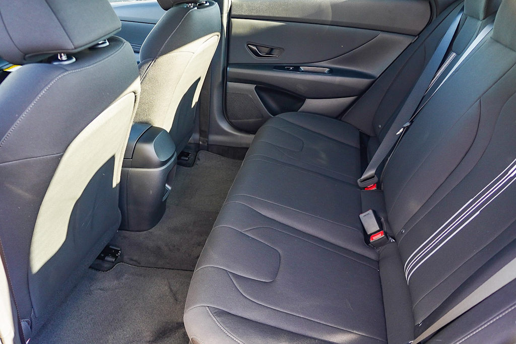 Thumbnail: 2025 Hyundai Elantra - 12