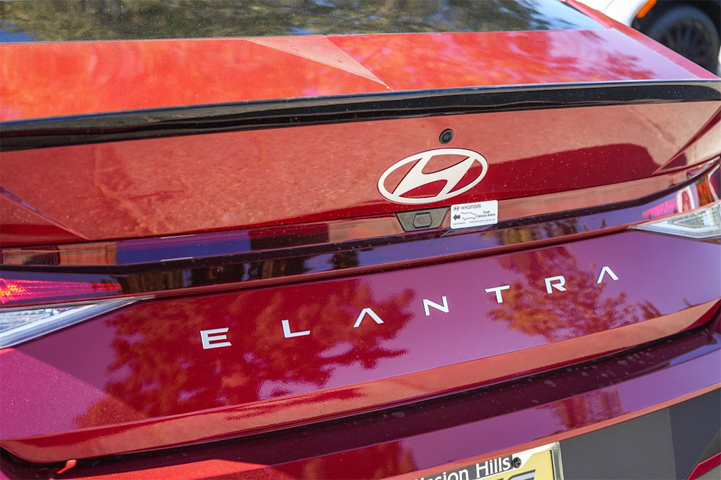 Thumbnail: 2025 Hyundai Elantra - 5