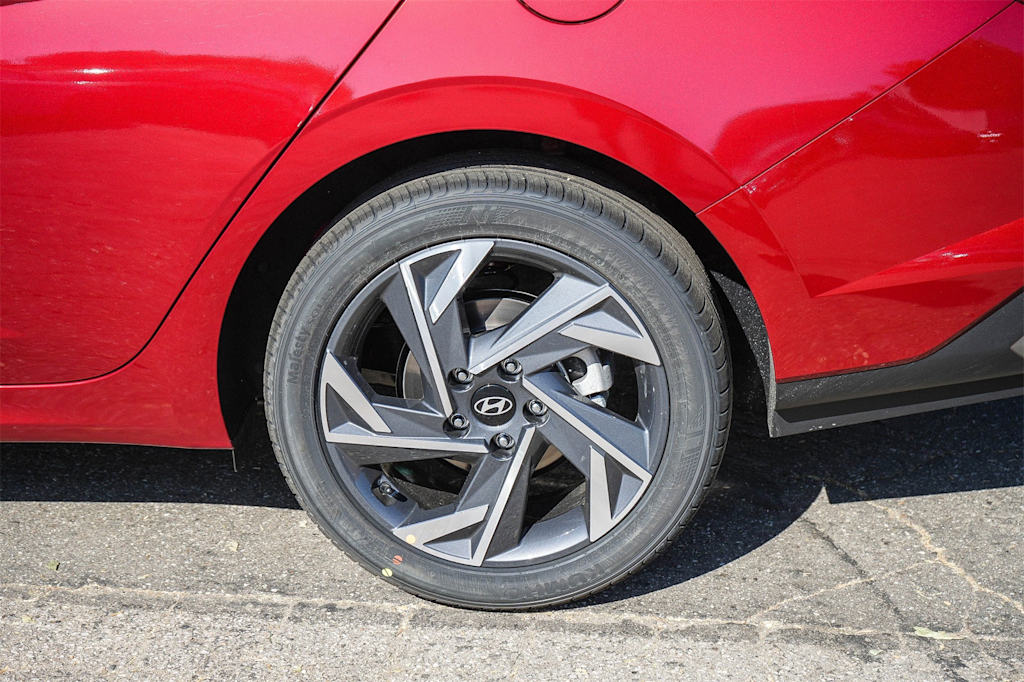Thumbnail: 2025 Hyundai Elantra - 19