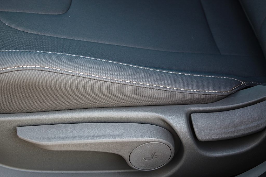 Thumbnail: 2025 Hyundai Elantra - 22