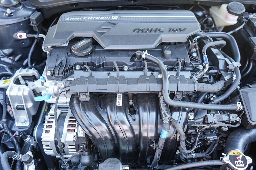 Thumbnail: 2025 Hyundai Elantra - 8