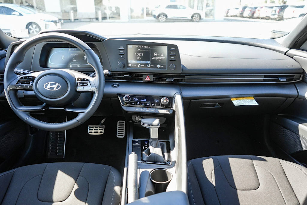 Thumbnail: 2025 Hyundai Elantra - 2