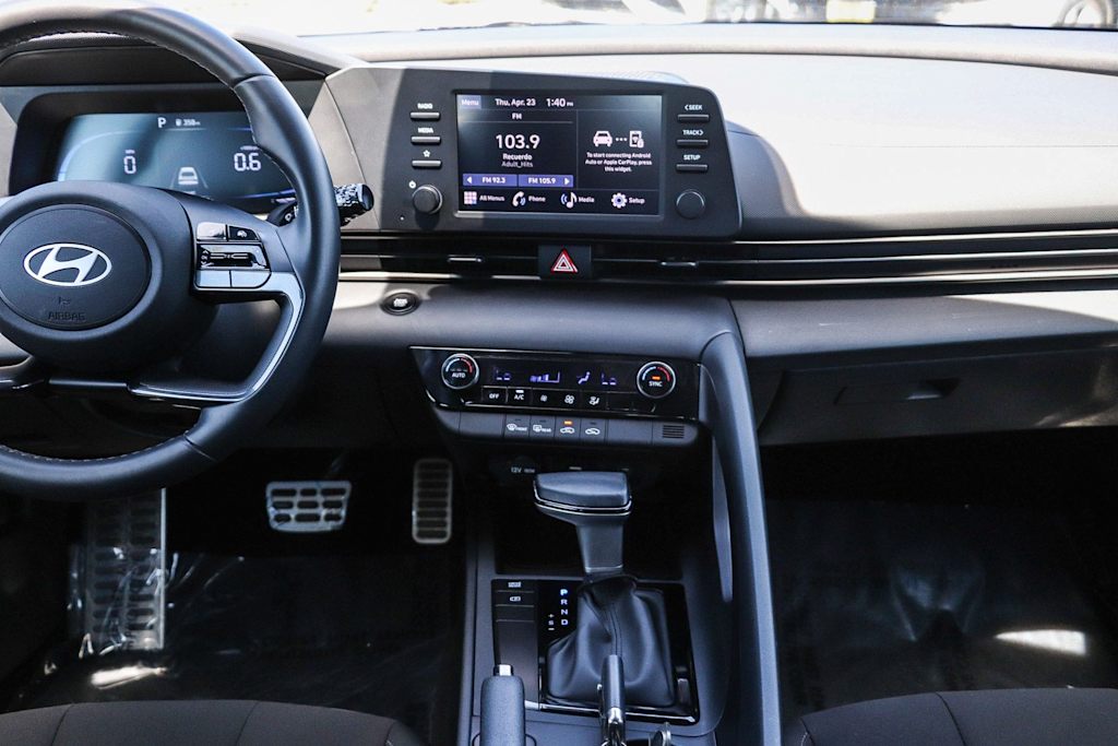 Thumbnail: 2025 Hyundai Elantra - 8