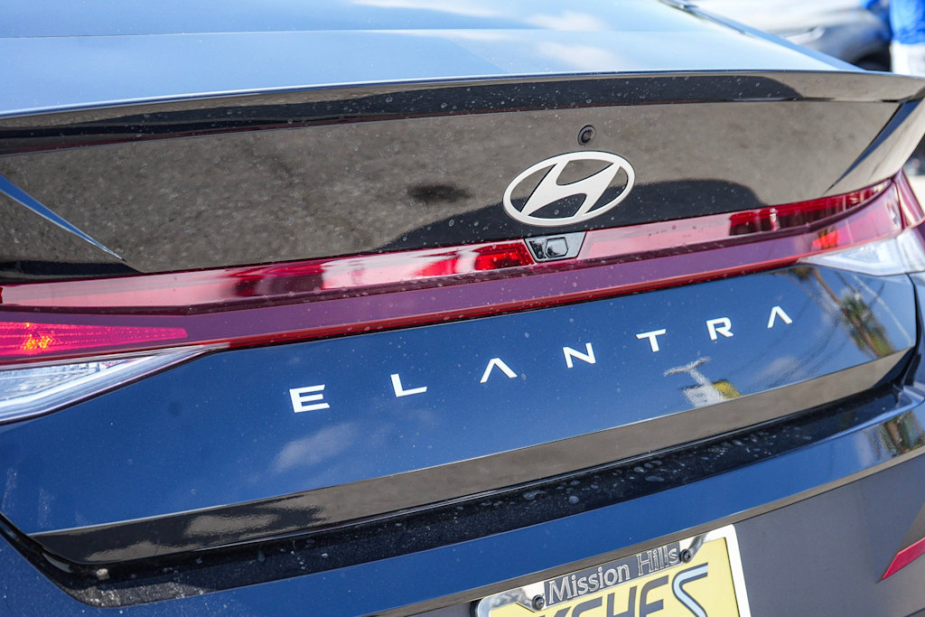 Thumbnail: 2025 Hyundai Elantra - 23