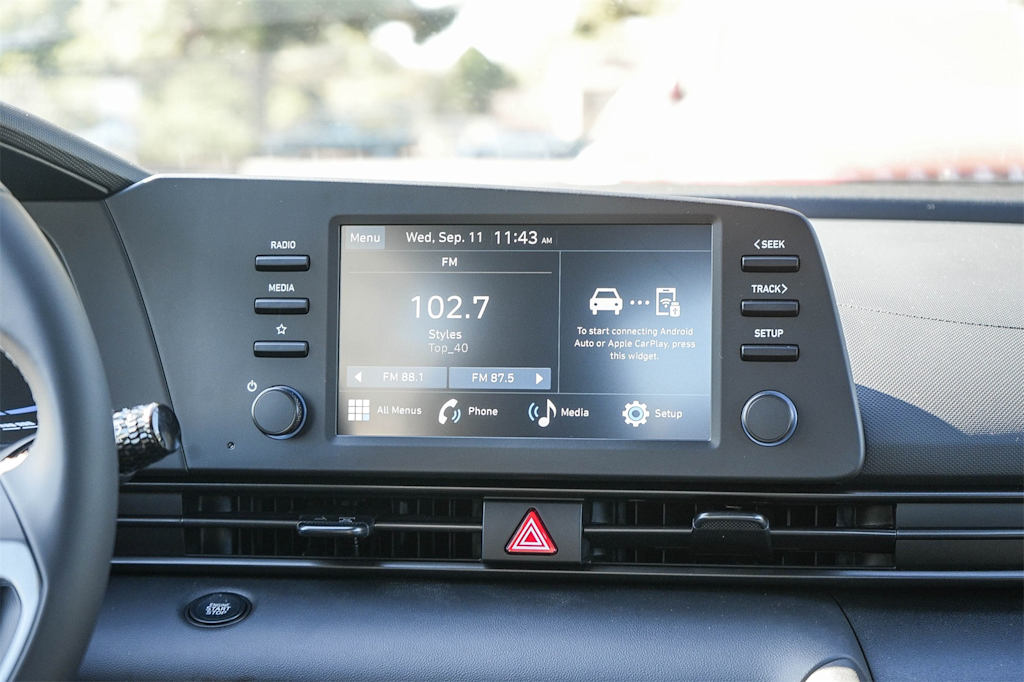 Thumbnail: 2025 Hyundai Elantra - 25