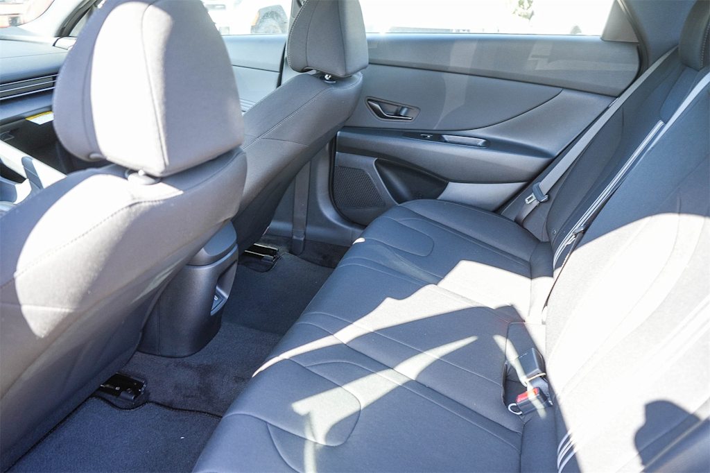 Thumbnail: 2025 Hyundai Elantra - 12