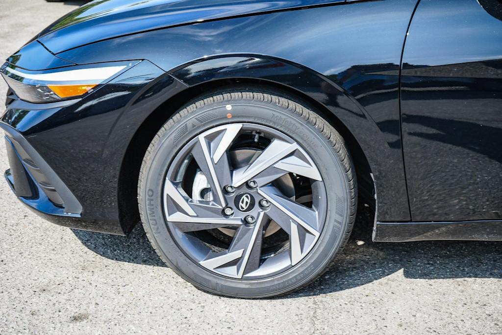 Thumbnail: 2025 Hyundai Elantra - 7