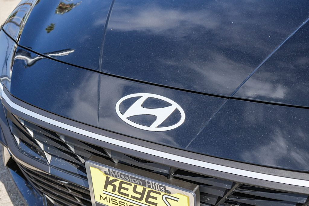 Thumbnail: 2025 Hyundai Elantra - 6