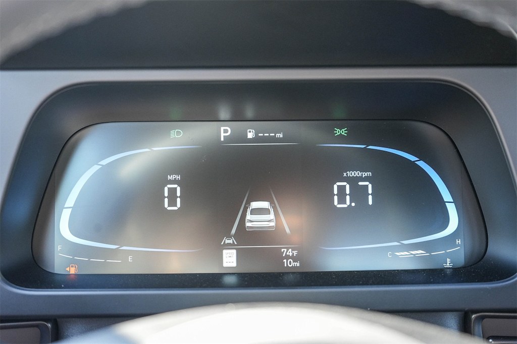 Thumbnail: 2025 Hyundai Elantra - 15