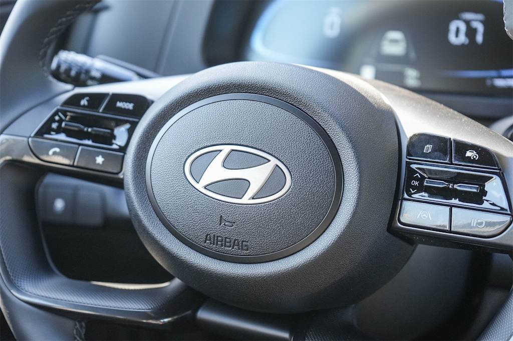 Thumbnail: 2025 Hyundai Elantra - 28