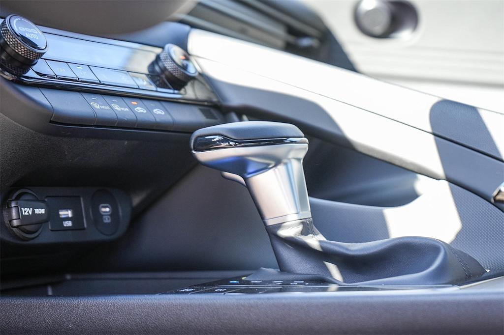 Thumbnail: 2025 Hyundai Elantra - 31