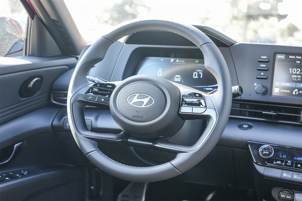 Thumbnail: 2025 Hyundai Elantra - 9