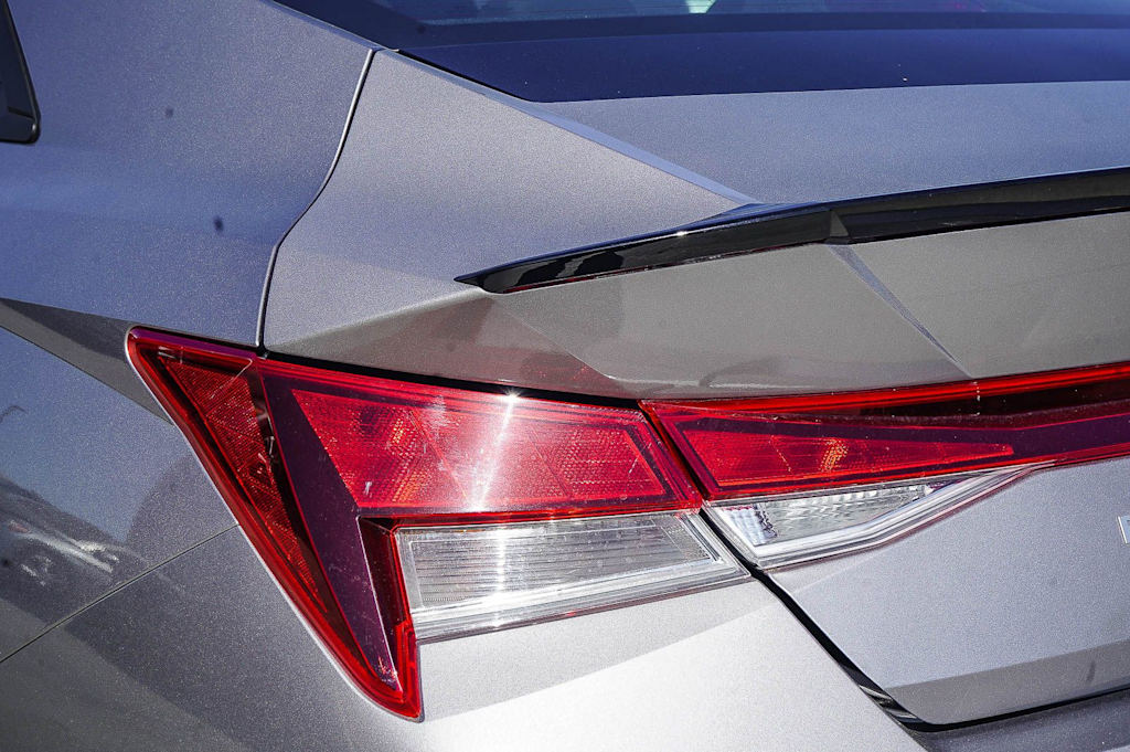 Thumbnail: 2025 Hyundai Elantra - 19