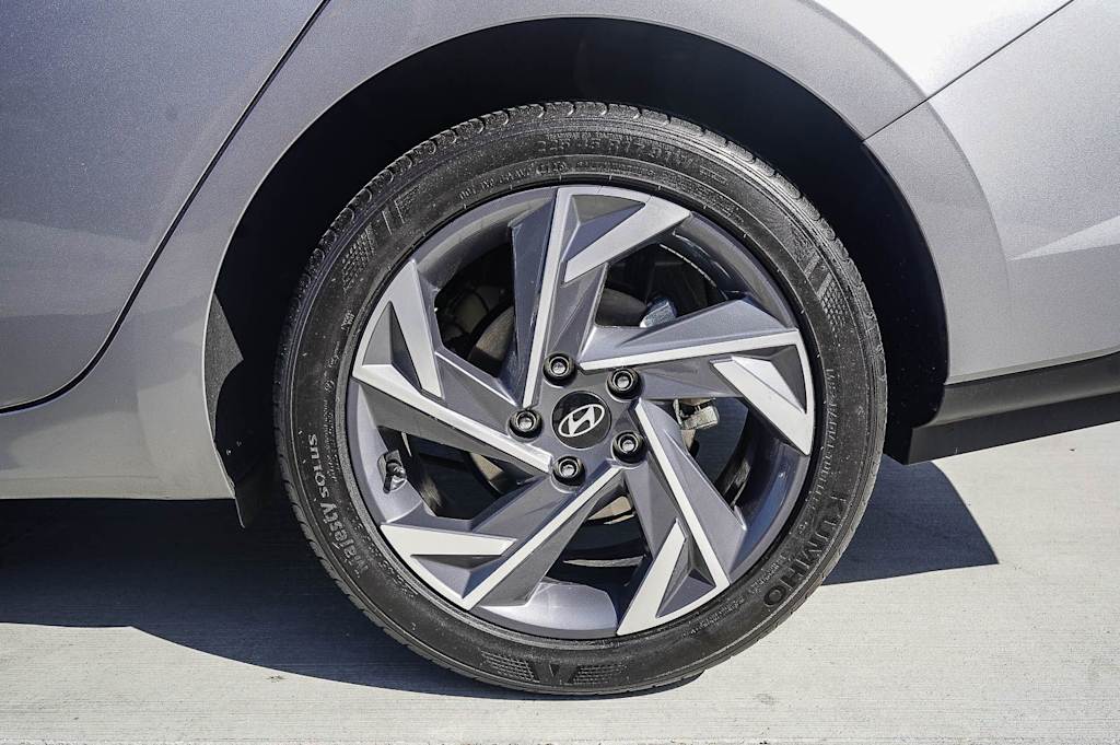Thumbnail: 2025 Hyundai Elantra - 6