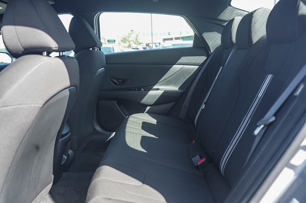 Thumbnail: 2025 Hyundai Elantra - 11