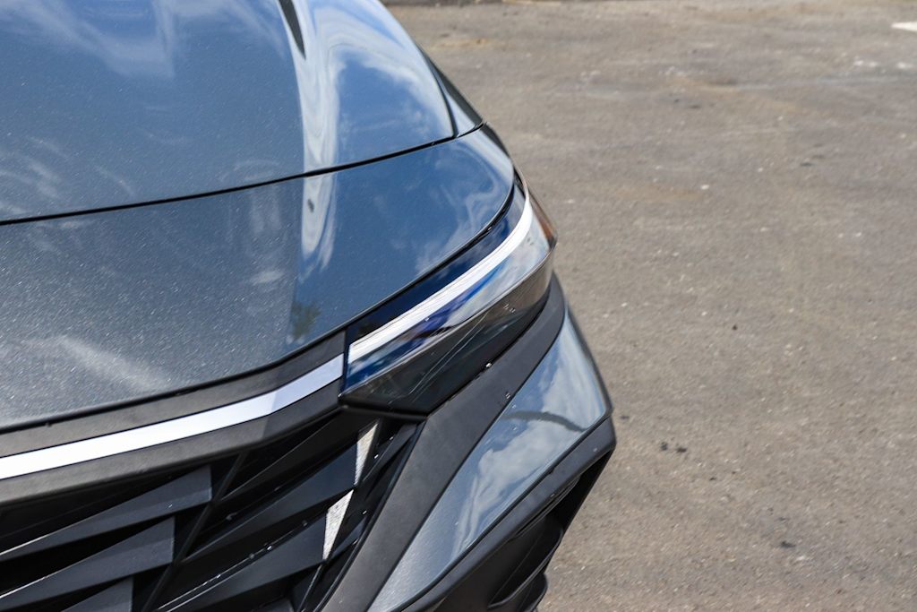 Thumbnail: 2025 Hyundai Elantra - 20