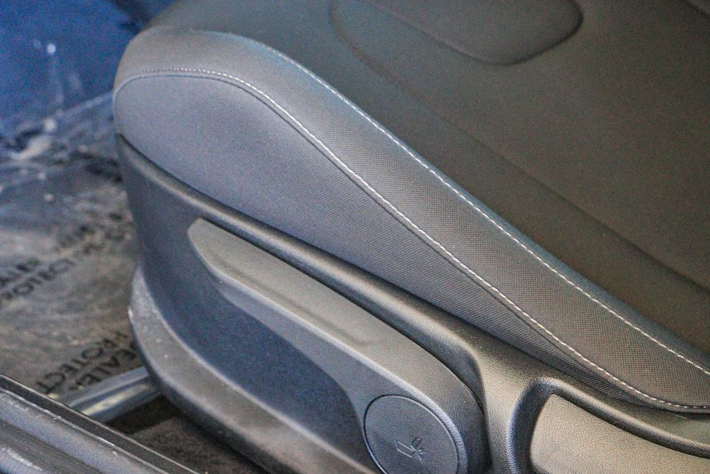 Thumbnail: 2025 Hyundai Elantra - 6