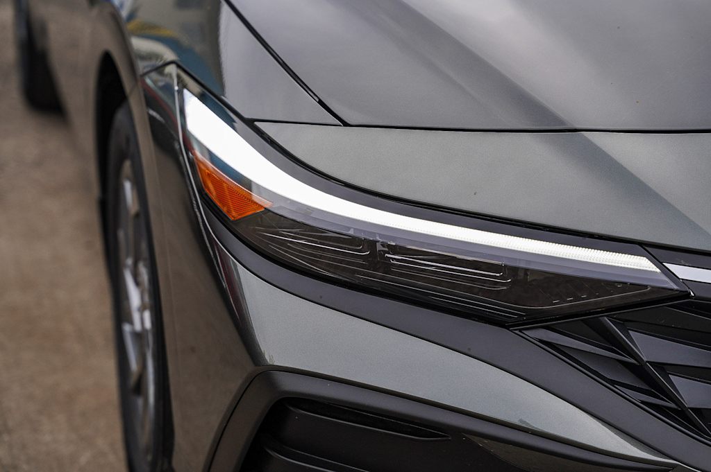Thumbnail: 2026 Hyundai Elantra - 17