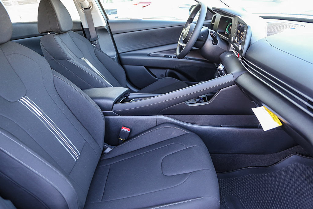 Thumbnail: 2026 Hyundai Elantra - 8