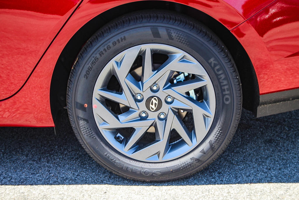 Thumbnail: 2025 Hyundai Elantra - 6