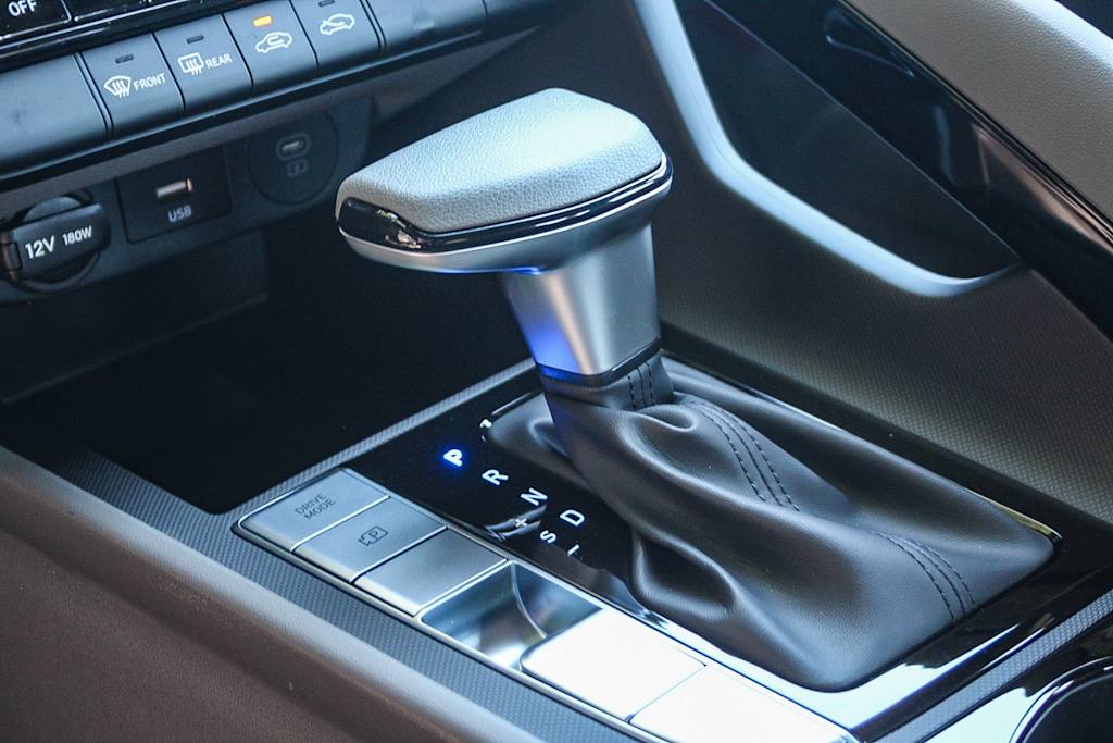 Thumbnail: 2025 Hyundai Elantra - 13