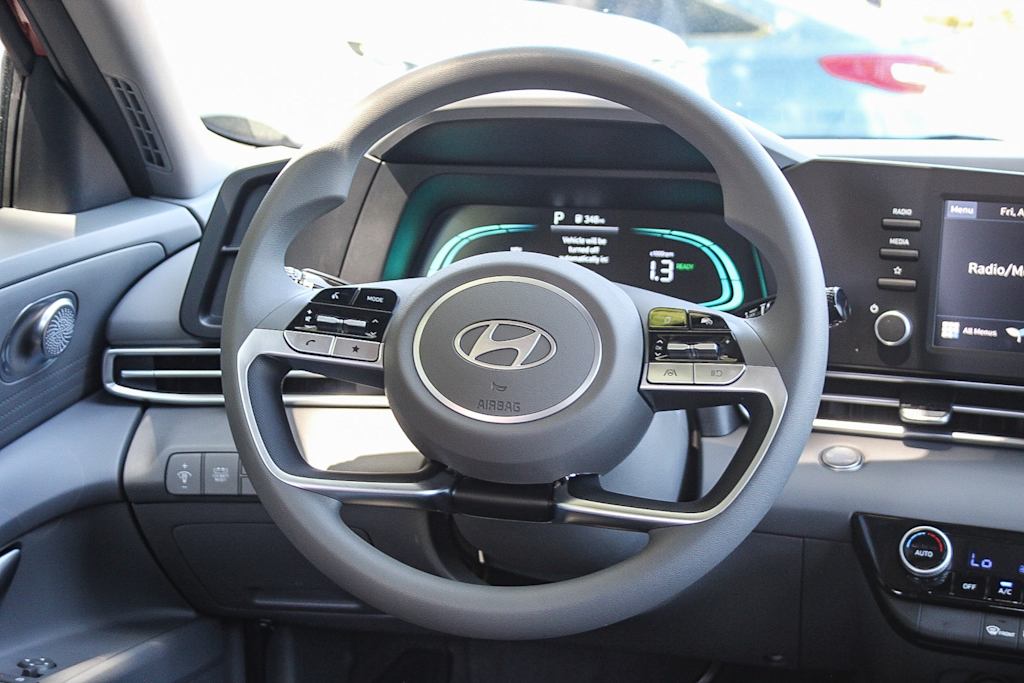 Thumbnail: 2025 Hyundai Elantra - 8