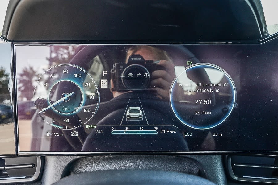 Thumbnail: 2025 Hyundai Elantra - 14