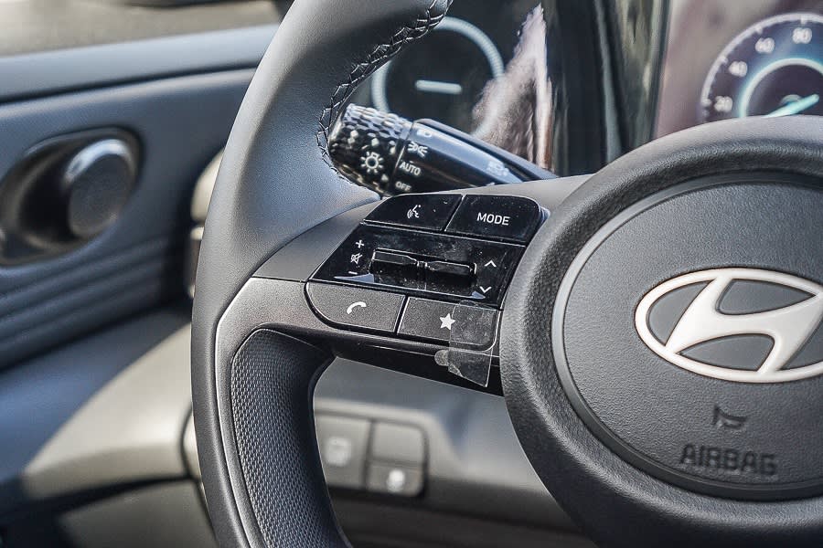 Thumbnail: 2025 Hyundai Elantra - 23