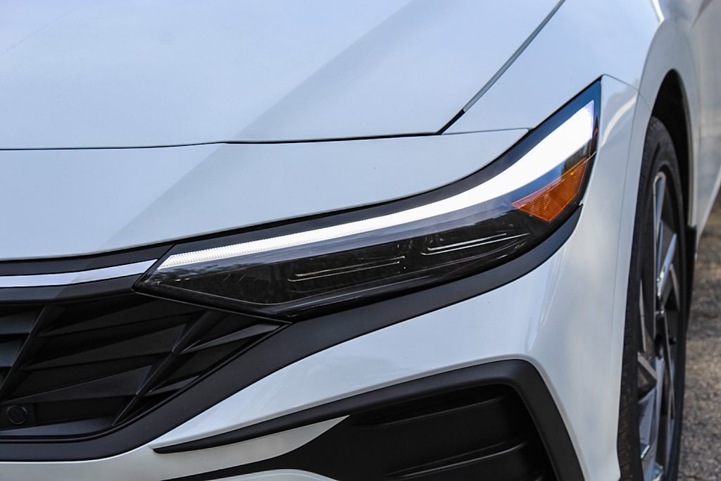 Thumbnail: 2025 Hyundai Elantra - 20