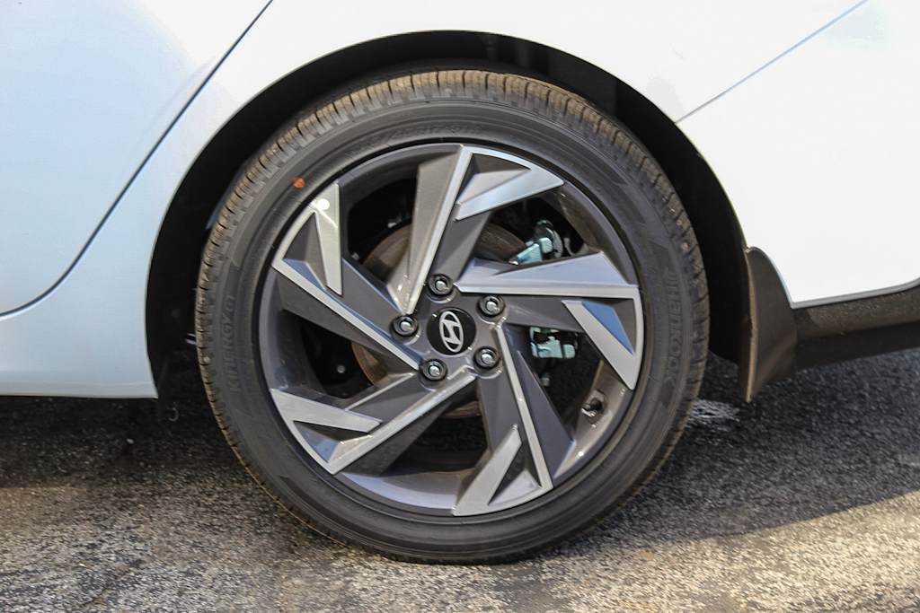 Thumbnail: 2025 Hyundai Elantra - 6