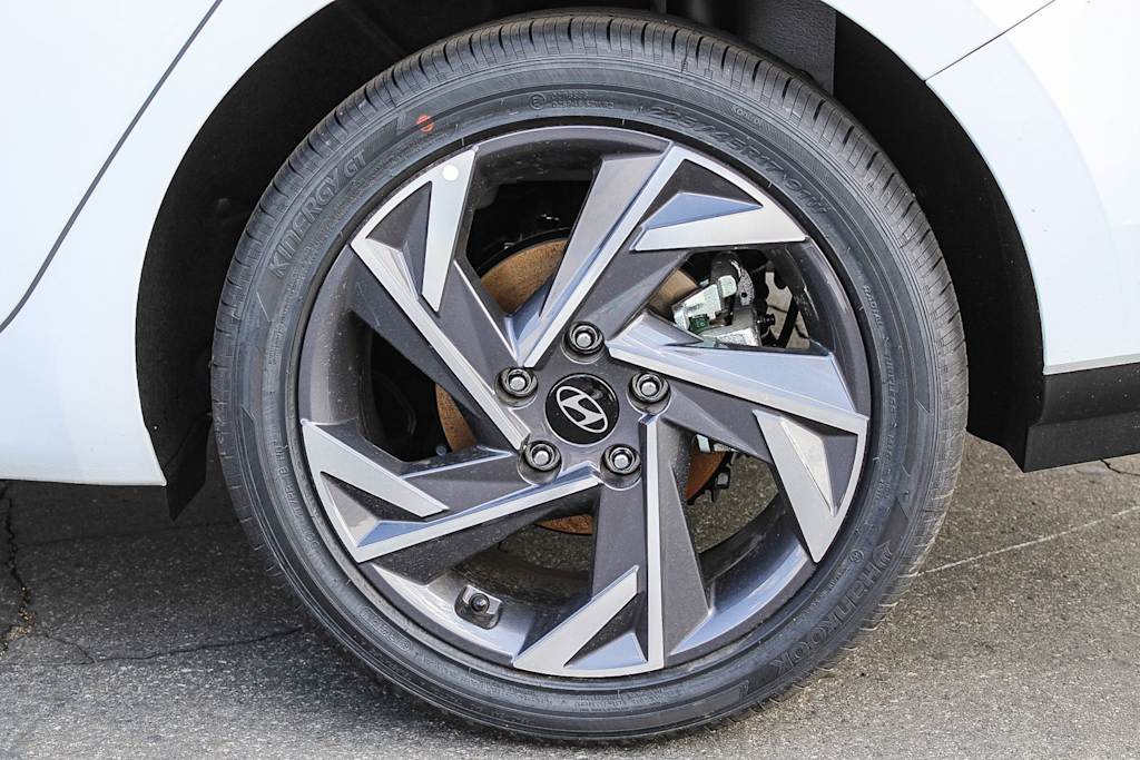 Thumbnail: 2025 Hyundai Elantra - 6