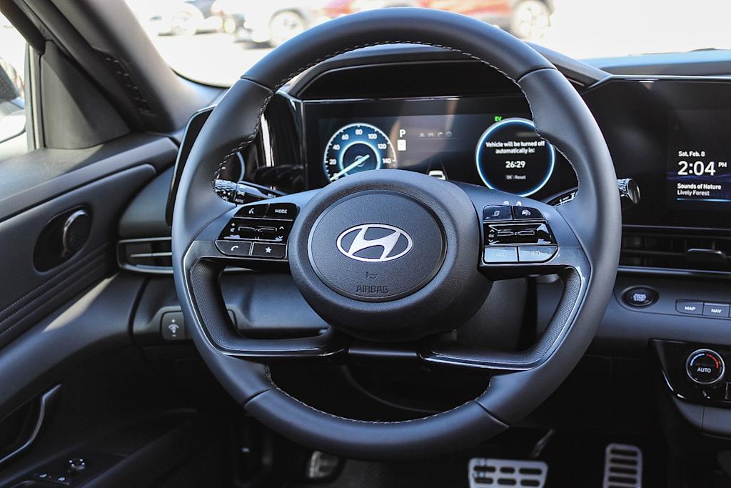 Thumbnail: 2025 Hyundai Elantra - 8
