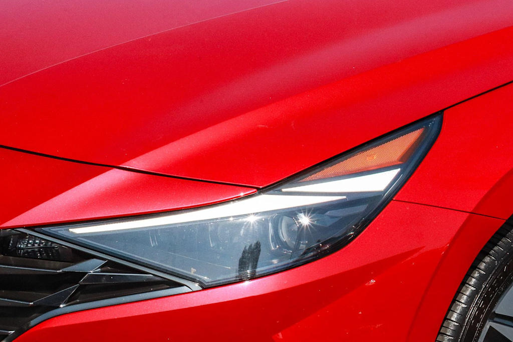 Thumbnail: 2023 Hyundai Elantra - 18
