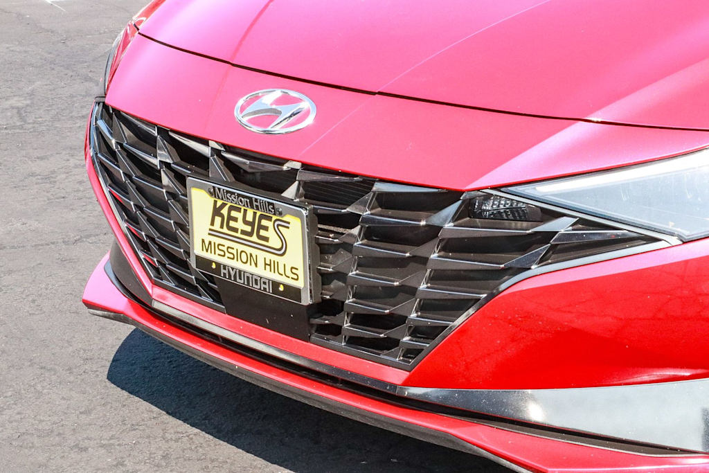 Thumbnail: 2023 Hyundai Elantra - 19