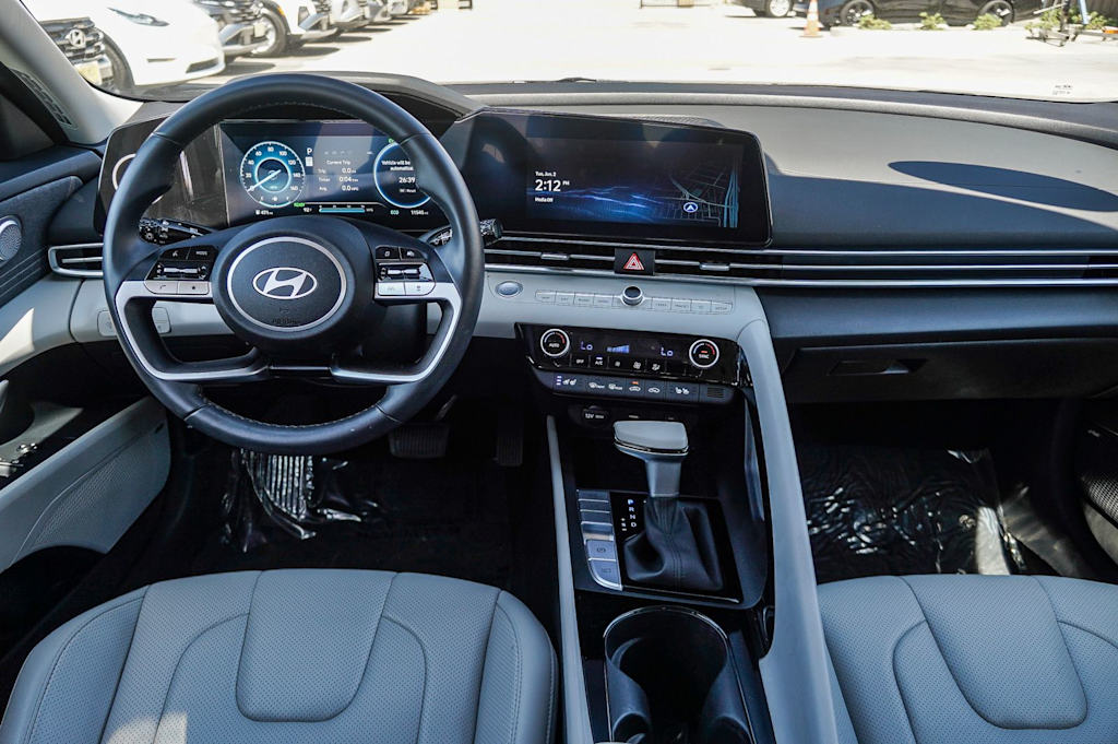 Thumbnail: 2025 Hyundai Elantra - 2