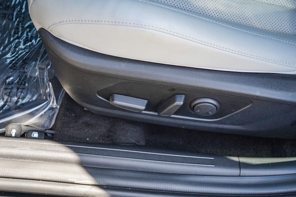 Thumbnail: 2025 Hyundai Elantra - 25