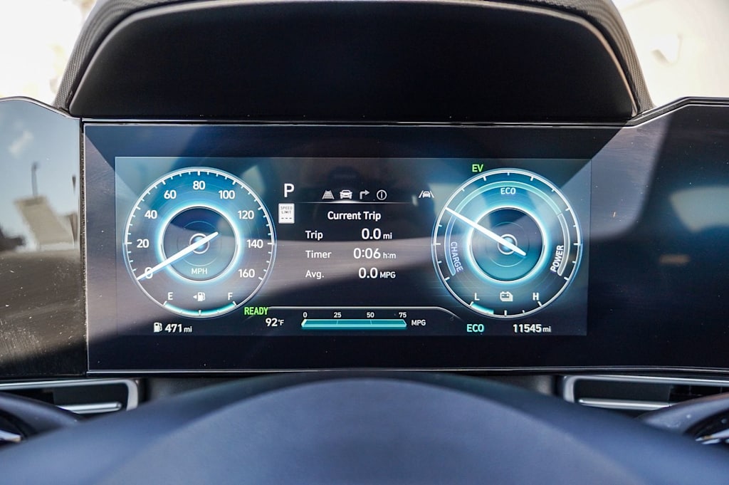 Thumbnail: 2025 Hyundai Elantra - 14