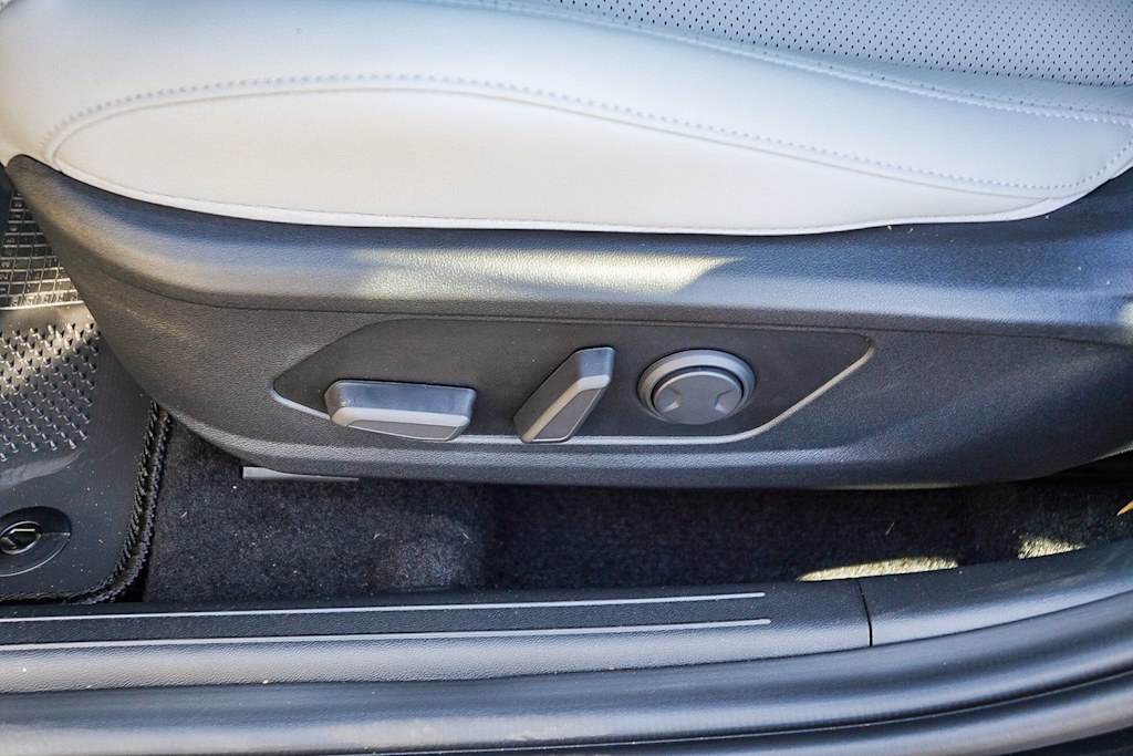 Thumbnail: 2025 Hyundai Elantra - 27