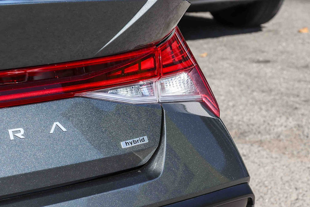 Thumbnail: 2025 Hyundai Elantra - 21