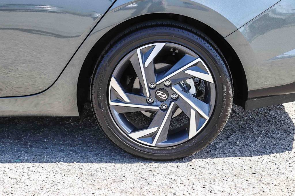 Thumbnail: 2025 Hyundai Elantra - 6
